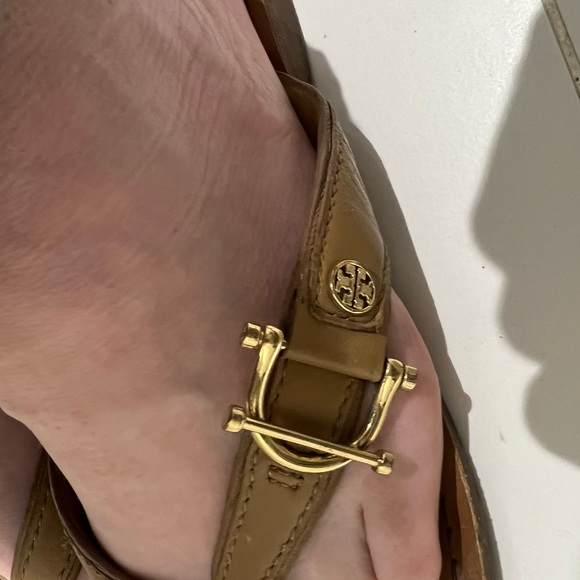 Tory Burch flip flops - Picture 3 of 4